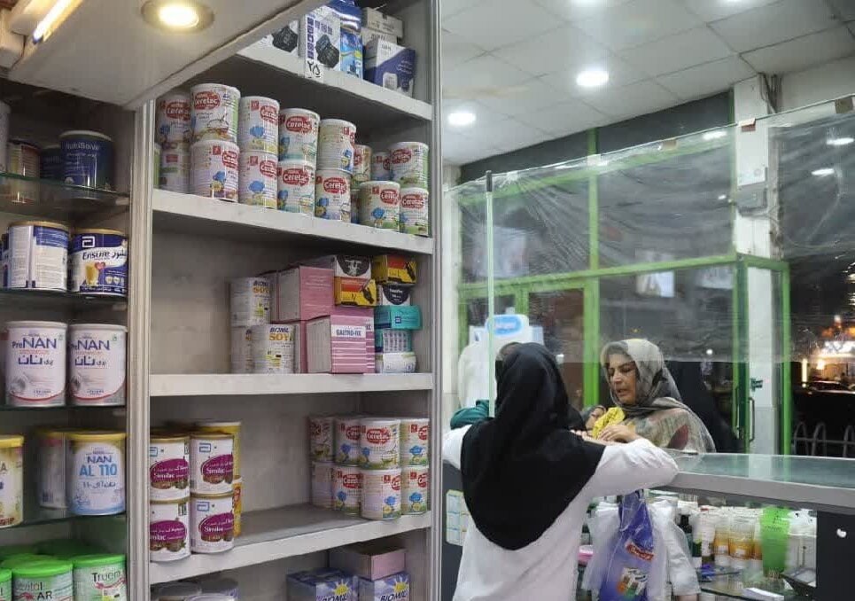 اقدام مشترک داروخانه های استان جهت بازپرداخت چهار ماهه فاکتورهای شیرخشک های رژیمی و رگولار