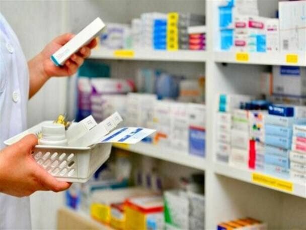 معاون حقوقی انجمن داروسازان ایران، در خصوص تبعات صدور بی رویه مجوز تاسیس داروخانه در کشور توضیحاتی داد.