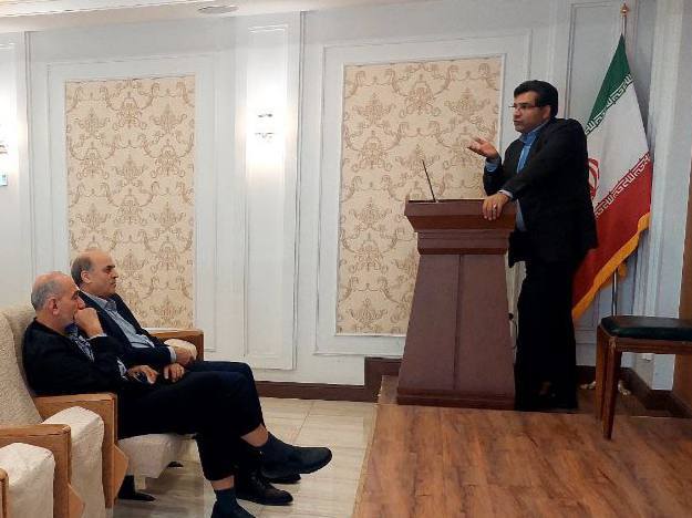 نشست هم اندیشی هیات مدیره انجمن داروسازان خراسان رضوی با همکاران محترم