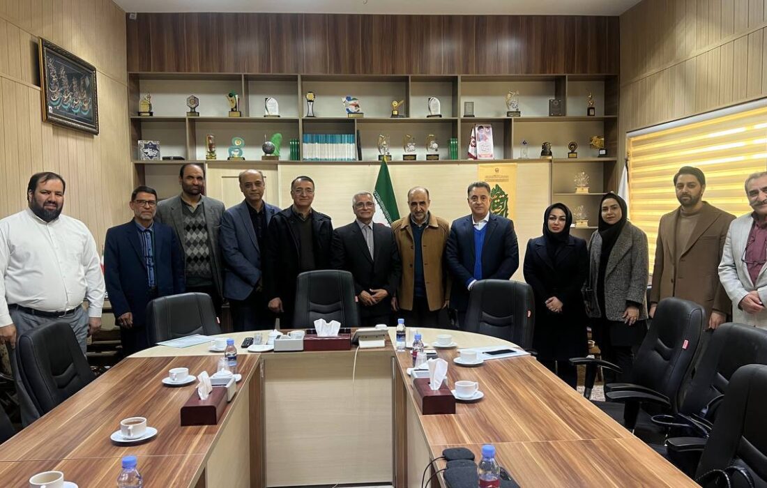 نشست نمایندگانی از هیات مدیره انجمن داروسازان خراسان رضوی با معاون استانداری مشهد