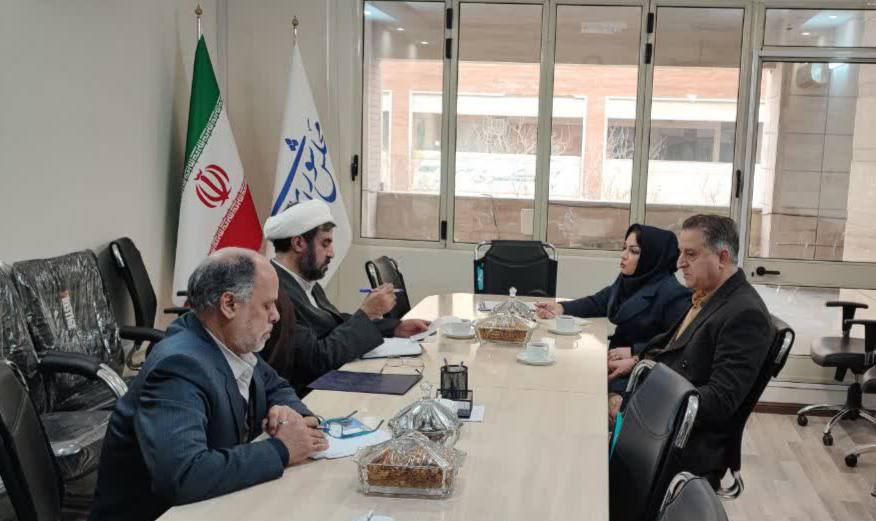 نشست نمایندگانی از هیات مدیره انجمن داروسازان خراسان رضوی در دفتر نماینده حوزه انتخابیه مشهد و کلات، جناب آقای دکتر اخلاقی