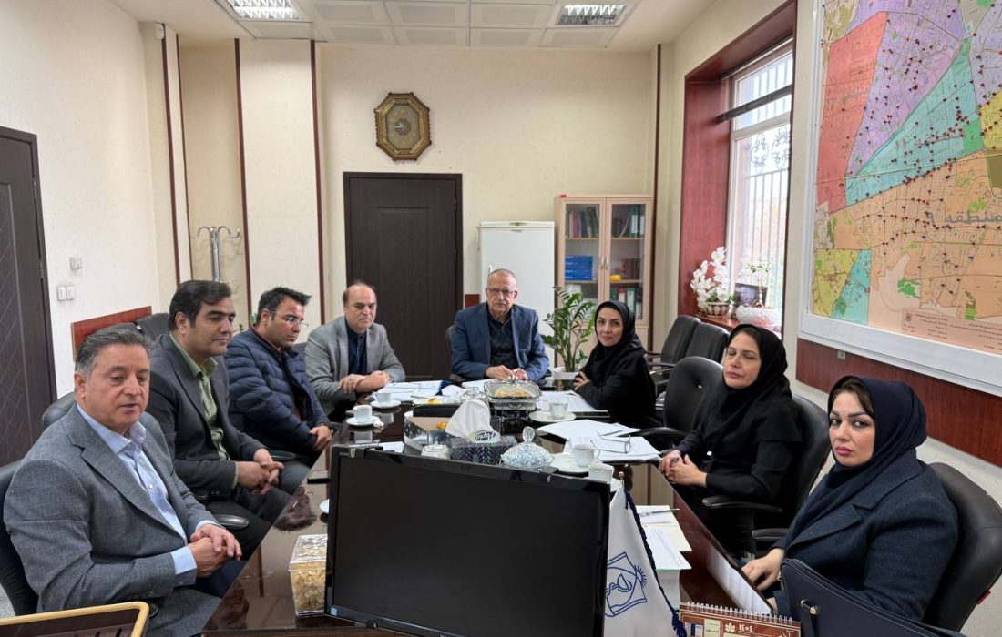 وفق بندهای ۱، ۲ و ۵ ماده ۲۷۴ قانون مالیاتهای مستقیم، واگذار کننده و استفاده کننده از حساب و کارتخوان متعلق به دیگری مشمول مجازات درجه ۶ می باشند